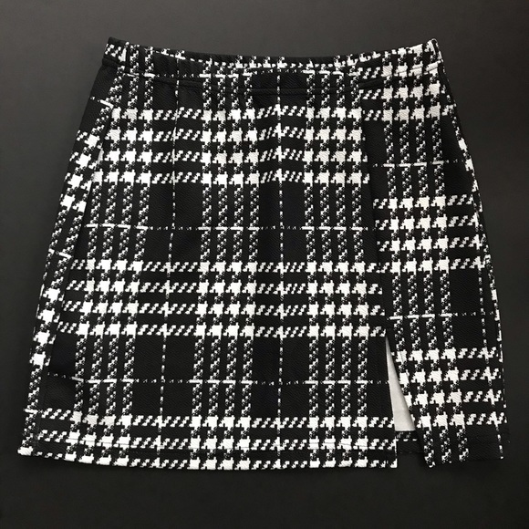 NWOT Adorable mini pencil skirt 🎀 - Picture 1 of 3